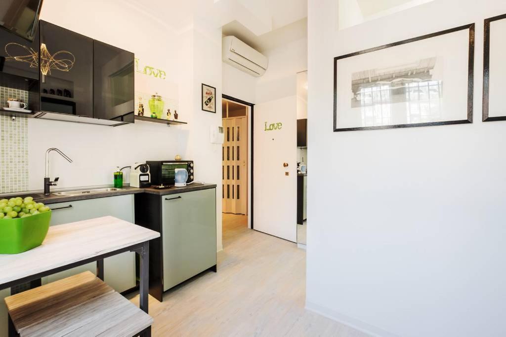 ℒovely & ℰlegant Studio Next To Duomo/Missori Milán Exterior foto