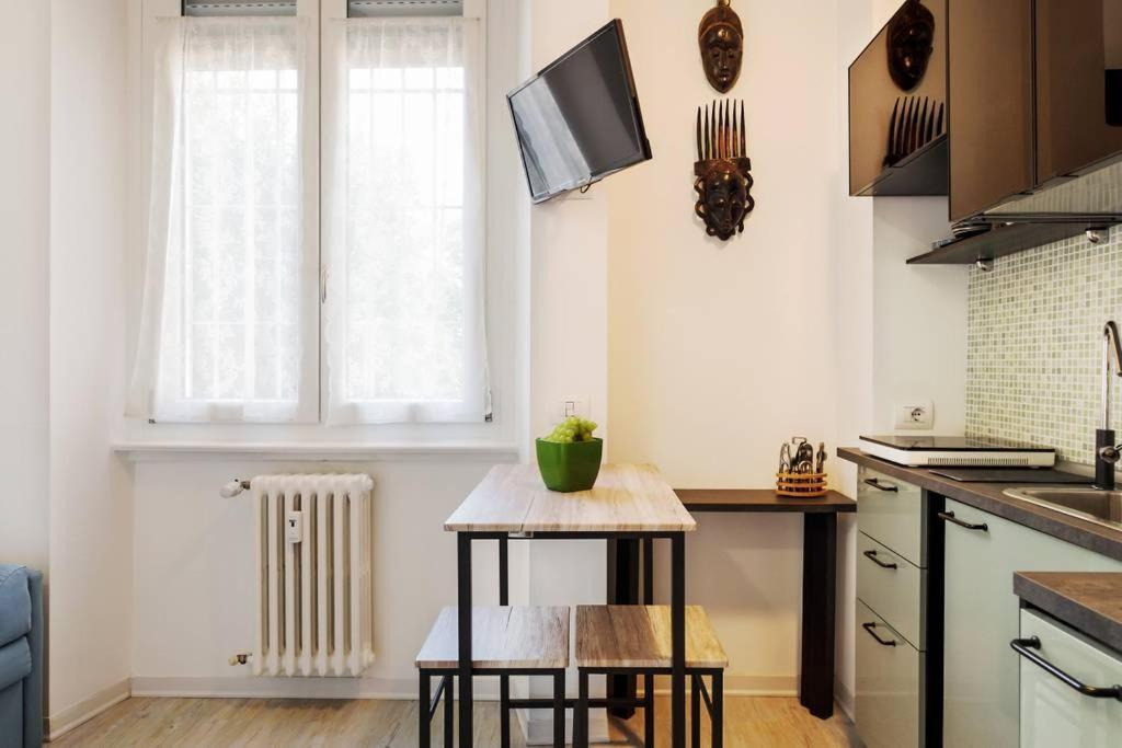 ℒovely & ℰlegant Studio Next To Duomo/Missori Milán Exterior foto