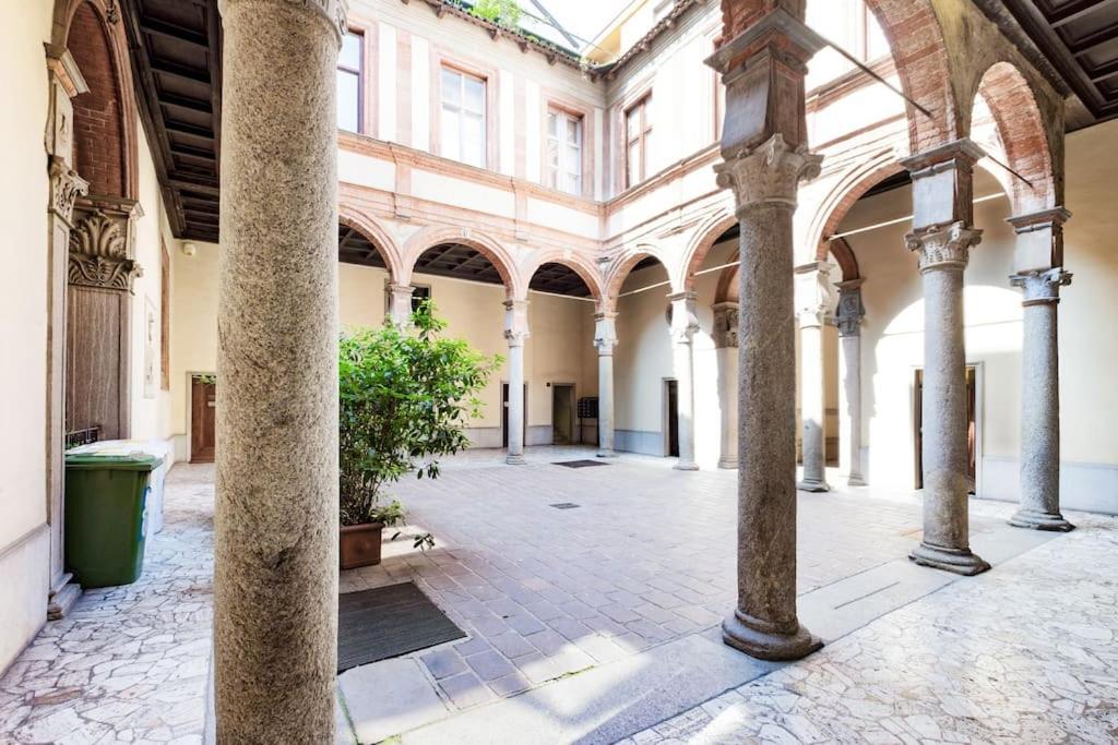 ℒovely & ℰlegant Studio Next To Duomo/Missori Milán Exterior foto